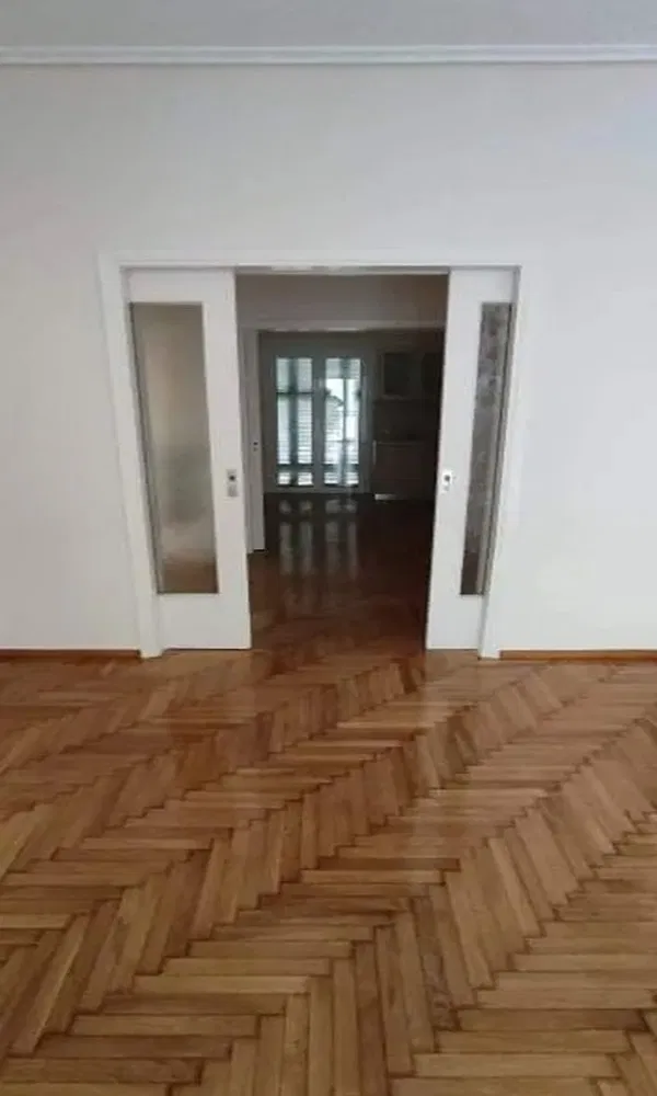 70 m² One-Bedroom Renovated Apartment for Sale in Piraeus — photo 2