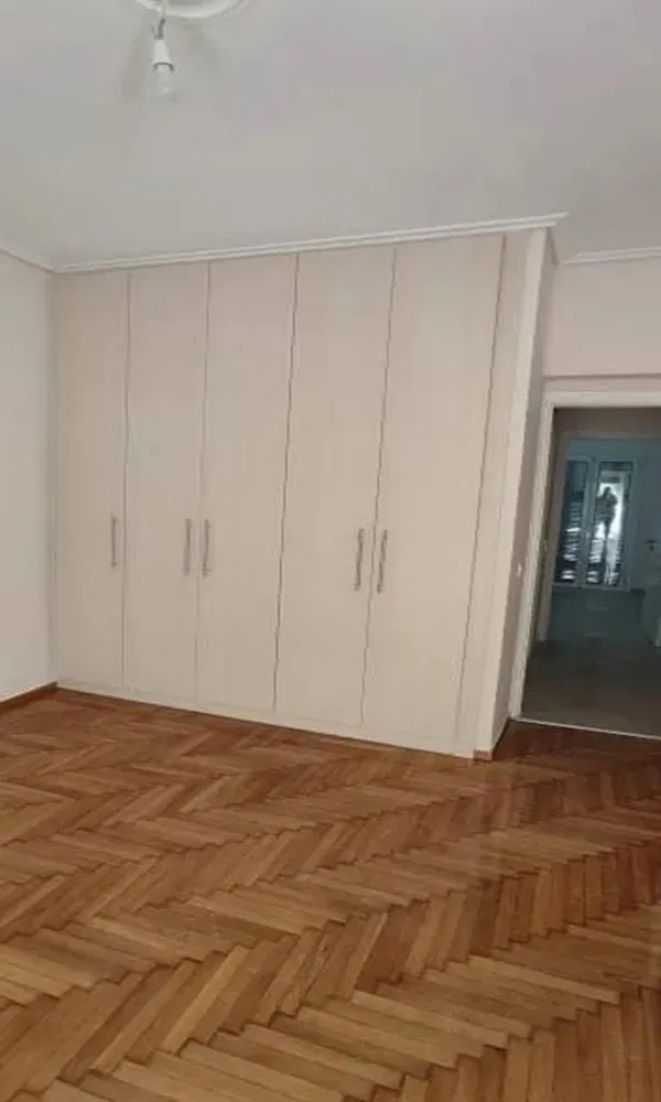 70 m² One-Bedroom Renovated Apartment for Sale in Piraeus — photo 5