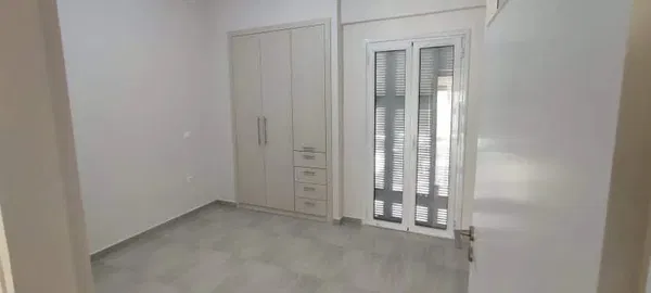 70 m² One-Bedroom Renovated Apartment for Sale in Piraeus — photo 3