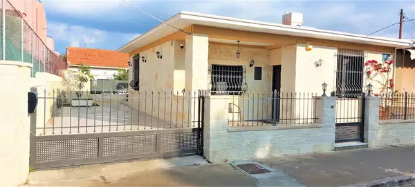 Two-Bedroom Villa for Sale in Chania
