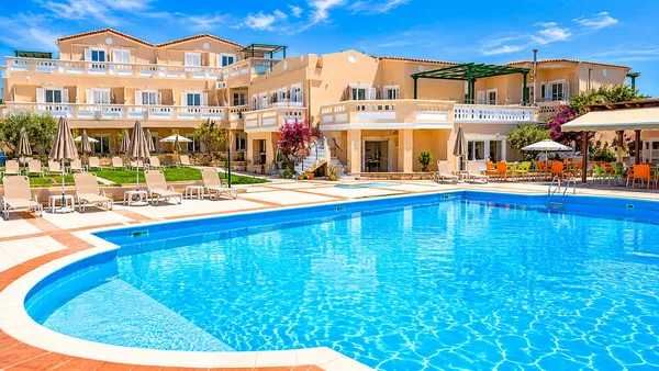 1500 m² Hotel for Sale in Chania