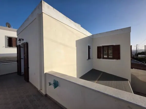 Three-Bedroom Villa for Sale in Syros, Cyclades — photo 3