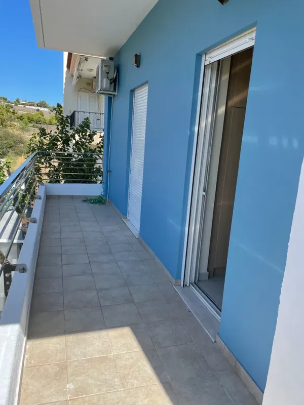 100 m² Two-Bedroom Apartment for Rent in Loutraki - Perachora, Loutraki — photo 3
