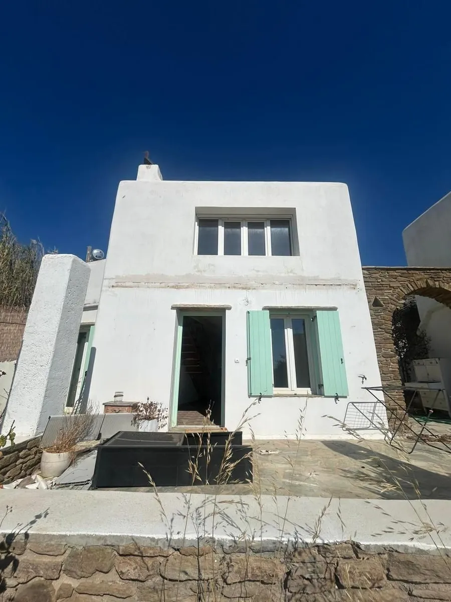 Sea View 85 m² Villa with Two Bedrooms for Sale in Tinos, Cyclades