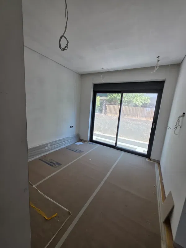 184 m² Four-Bedroom Apartment for Sale in Voula, Athens Southern suburbs — photo 5
