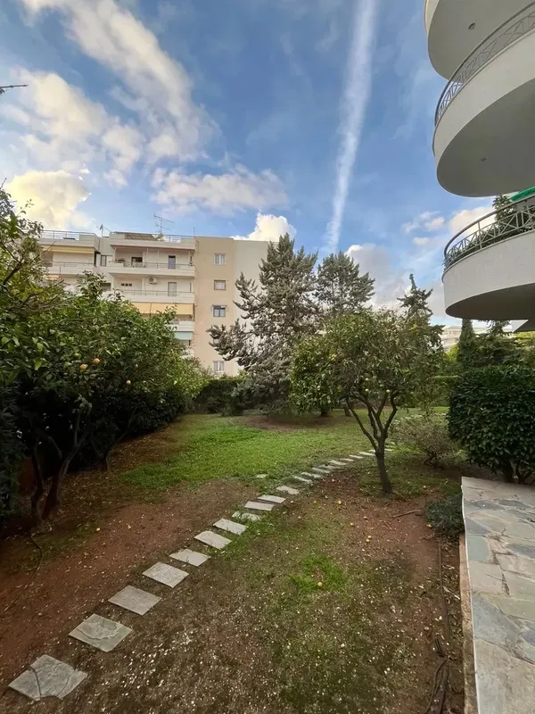 143 m² Sea-View Three-Bedroom Apartment for Sale in Voula, Athens Southern suburbs — photo 4