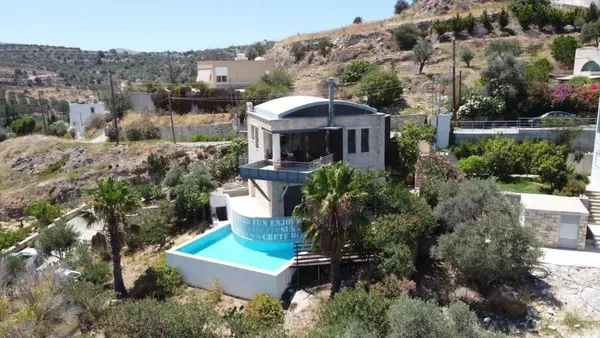 Seafront Villa for Sale in Kamilari, Faistos — photo 3