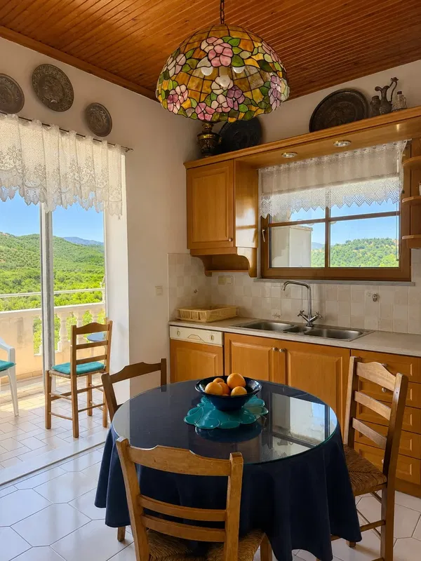192 m² Villa with Five Bedrooms for Sale in Fournes, Chania — photo 4