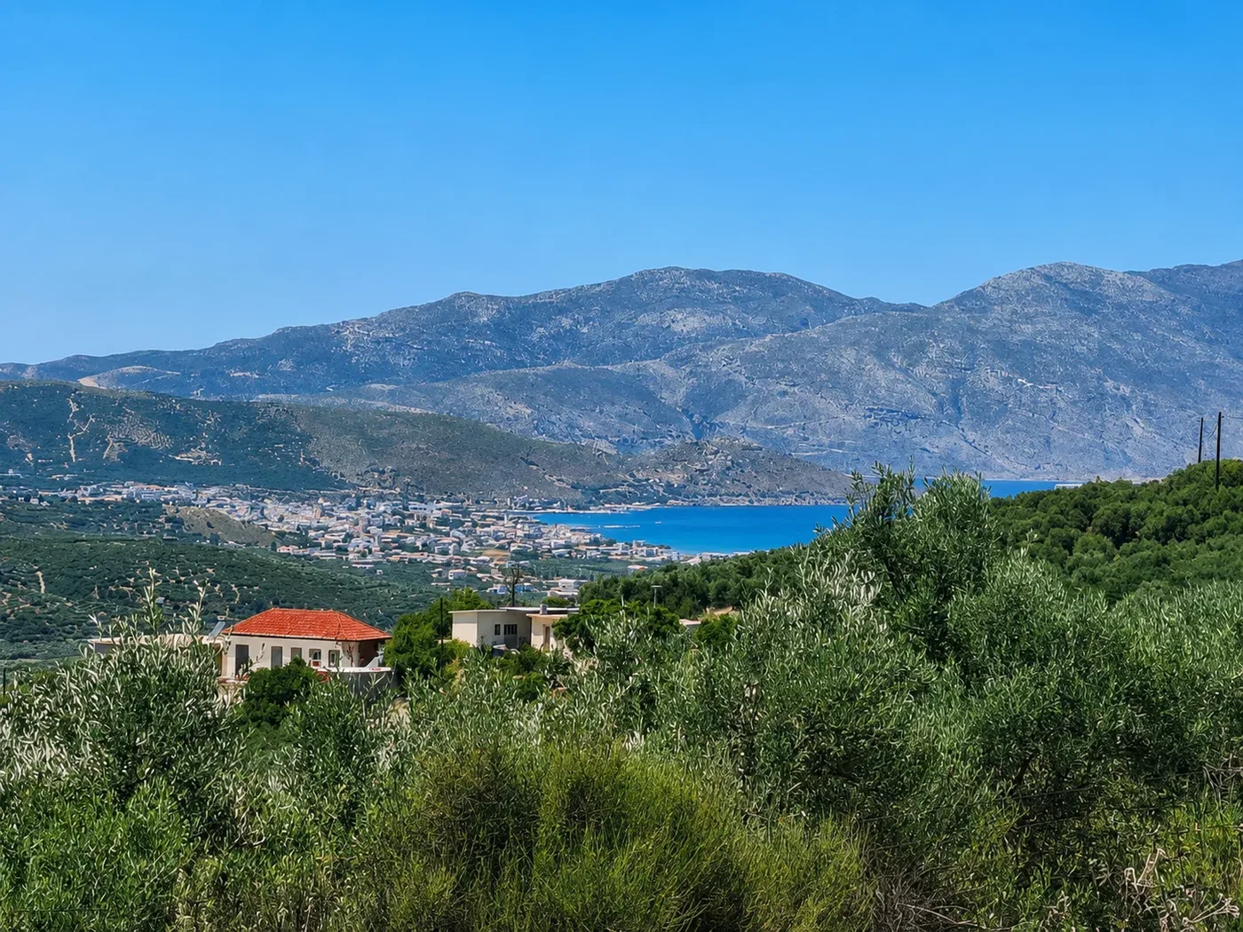 Sea-View 900 m² Land for Sale in Kissamos, Chania