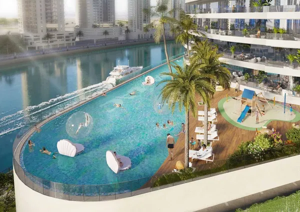 290 m² Three-Bedroom Apartment for Sale in Dubai, UAE — photo 4