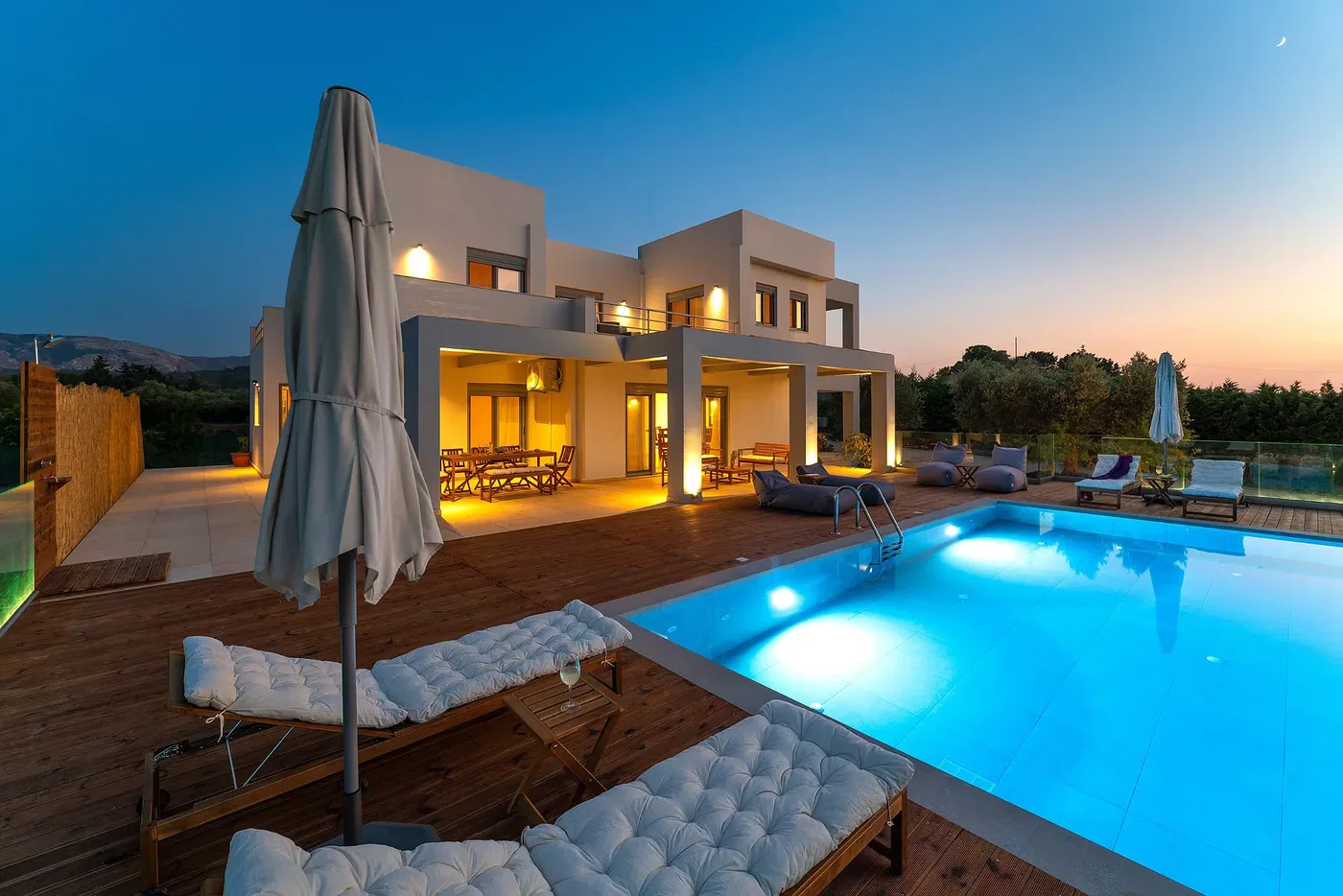200 m² Villa with Four Bedrooms for Sale in Rhodes, Dodecanese Islands