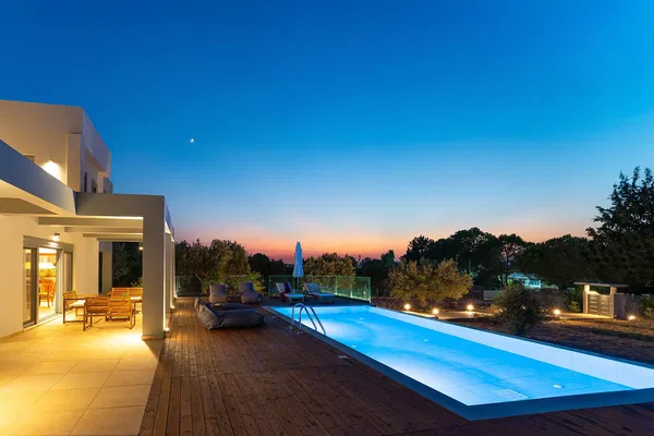 200 m² Villa with Four Bedrooms for Sale in Rhodes, Dodecanese Islands — photo 3