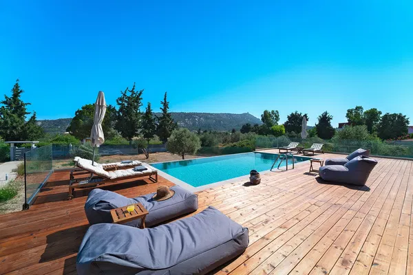 200 m² Villa with Four Bedrooms for Sale in Rhodes, Dodecanese Islands — photo 2