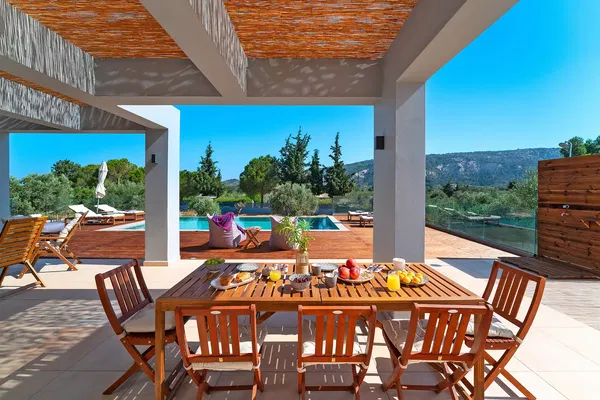 200 m² Villa with Four Bedrooms for Sale in Rhodes, Dodecanese Islands — photo 5