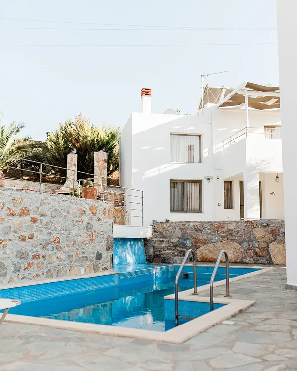 Sea-View Hotel for Sale in Achlada, Heraklion — photo 5