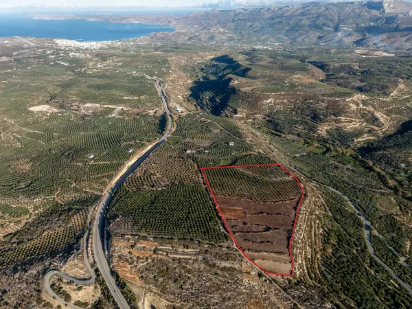69,250 m² Land for Sale in Sitia, Lasithi — photo 2