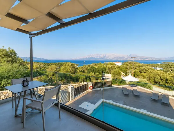 Sea View Eight-Bedroom Villa for Sale in Meganisi Lefkada, Lefkada — photo 4