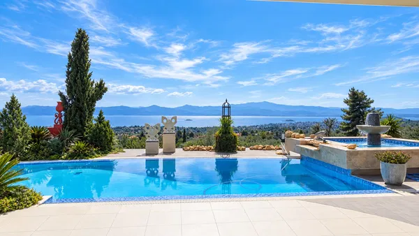 Sea-View Four-Bedroom Villa for Sale in Eretria, Evia — photo 4