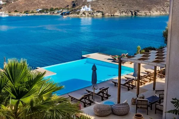 450 m² Sea-View Hotel for Sale in Ios, Cyclades — photo 3