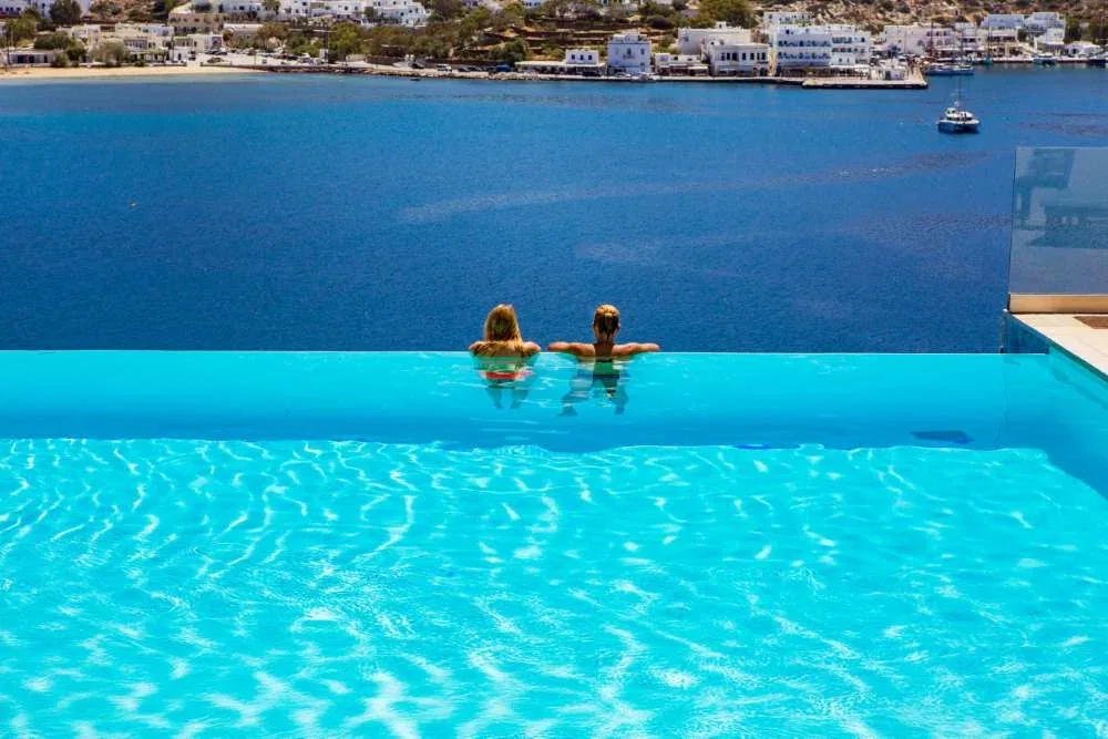 450 m² Sea-View Hotel for Sale in Ios, Cyclades
