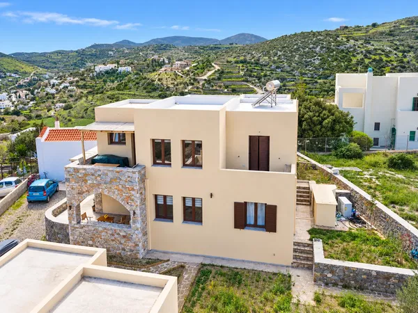 Sea View Nine-Bedroom Villa for Sale in Syros, Cyclades — photo 2
