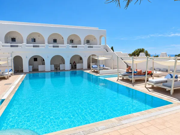 1400 m² Hotel for Sale in Santorini, Cyclades — photo 3