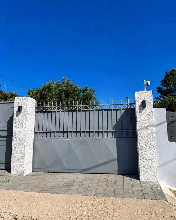 Contemporary Two-Bedroom Apartment for Sale in Ermioni, Argolida — photo 4