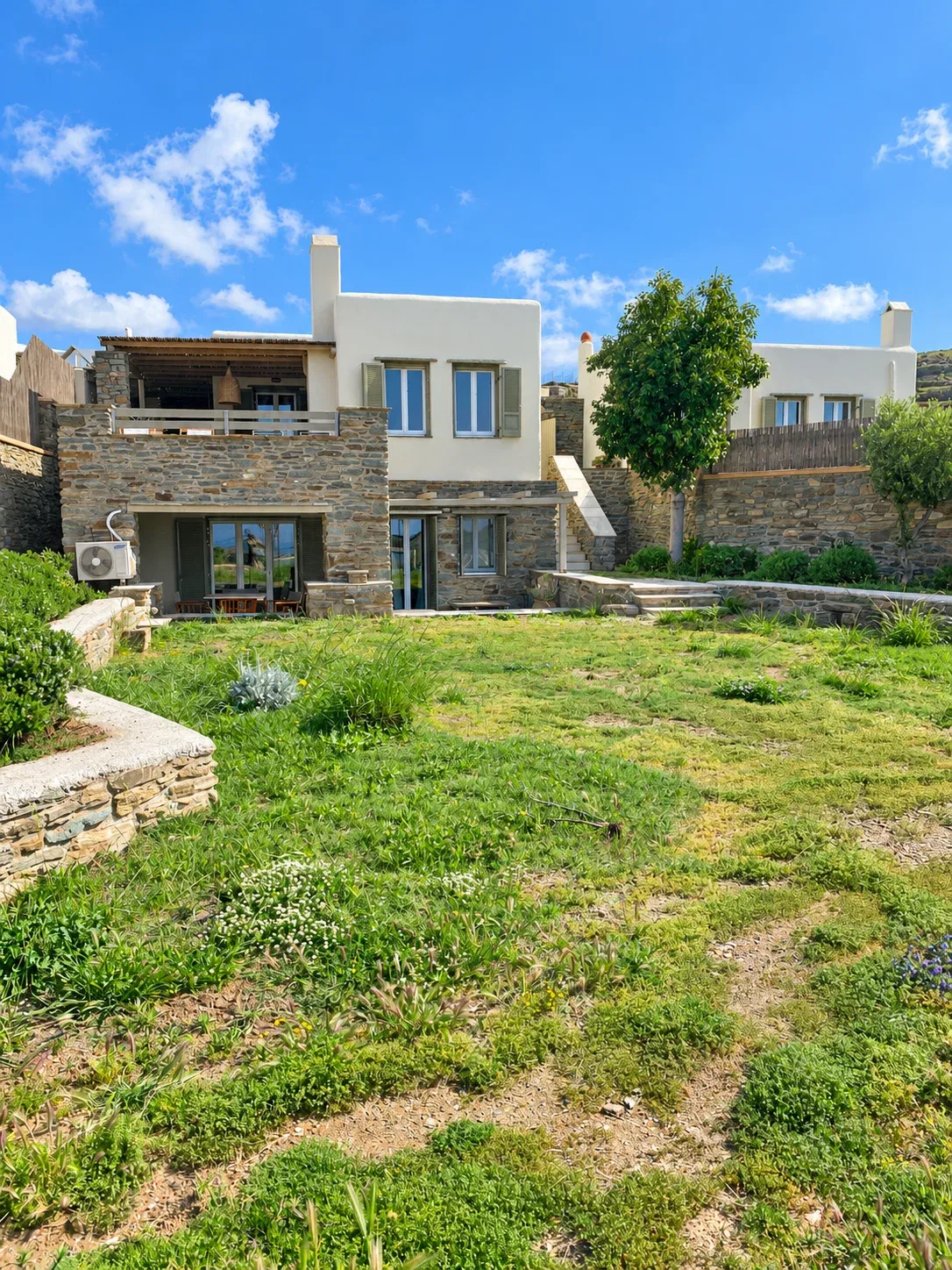 Sea View 164 m² Villa with Four Bedrooms for Sale in Tinos, Cyclades