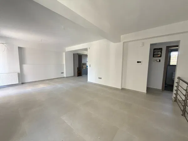 124 m² Apartment with Three Bedrooms for Sale in Gerakas, Athens Eastern Suburbs — photo 4