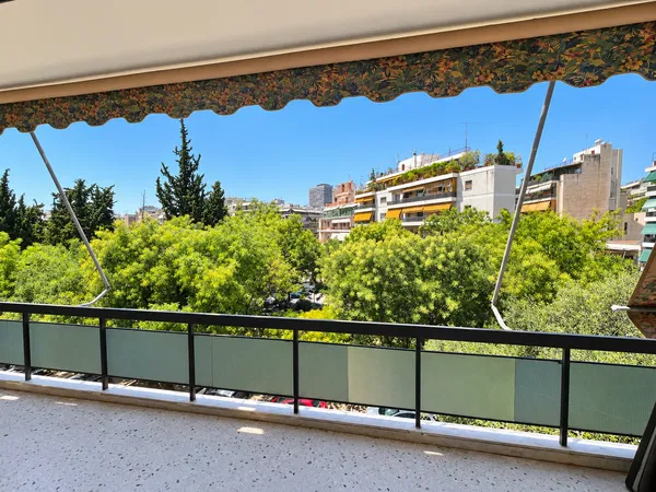 One-Bedroom Apartment for Sale in Ampelokipoi, Athens Center with Central oil heating — photo 2