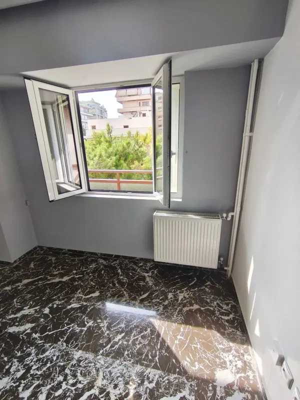 90 m² Two-Bedroom Renovated Apartment for Sale in Palaio Faliro, Athens Southern suburbs — photo 4