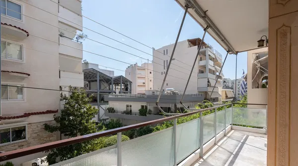 74 m² Two-Bedroom Apartment for Sale in Nea Smyrni, Athens Southern suburbs