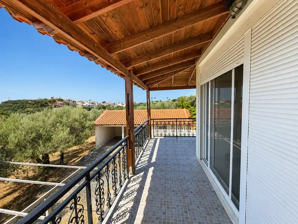 Four-Bedroom Villa for Sale in Galatas, Chania — photo 3