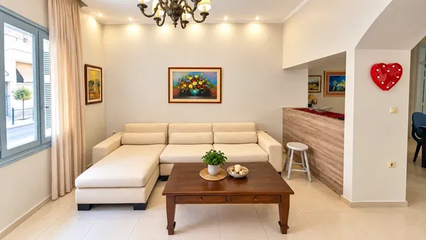 Two-Bedroom Apartment for Rent in Chania