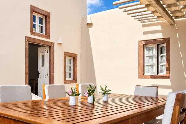 Renovated 186 m² Villa with Five Bedrooms for Sale in Imerovigli, Santorini — photo 3