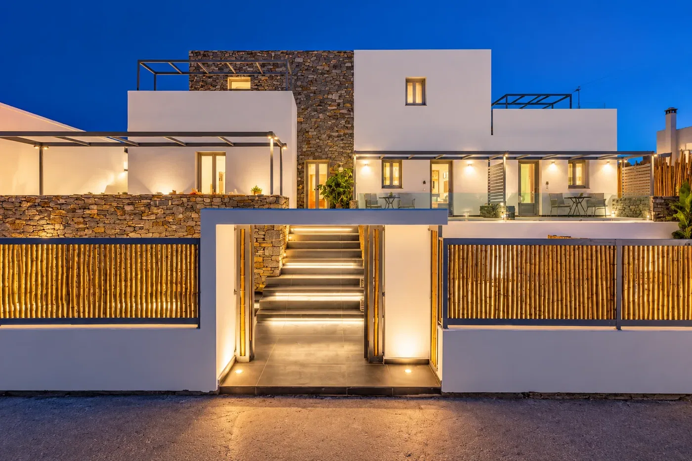 721 m² Hotel for Sale in Paros, Cyclades