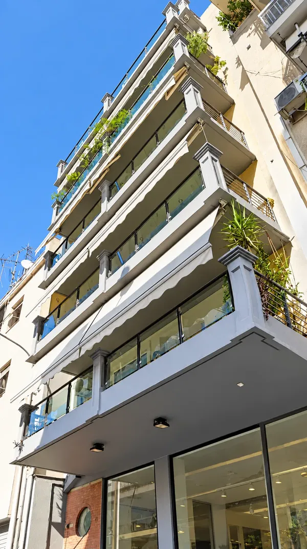 600 m² Building for Sale in Sepolia, Athens Center — photo 2