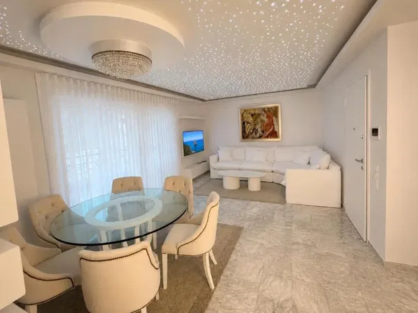 Sea-View 96 m² Apartment with Three Bedrooms for Sale in Palaio Faliro, Athens Southern suburbs — photo 4