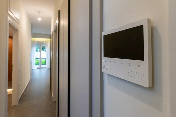 84 m² Renovated Two-Bedroom Apartment for Sale in Glyfada, Athens Southern suburbs — photo 5