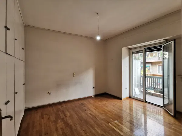 58 m² One-Bedroom Apartment for Sale in Ampelokipoi, Athens Center — photo 2