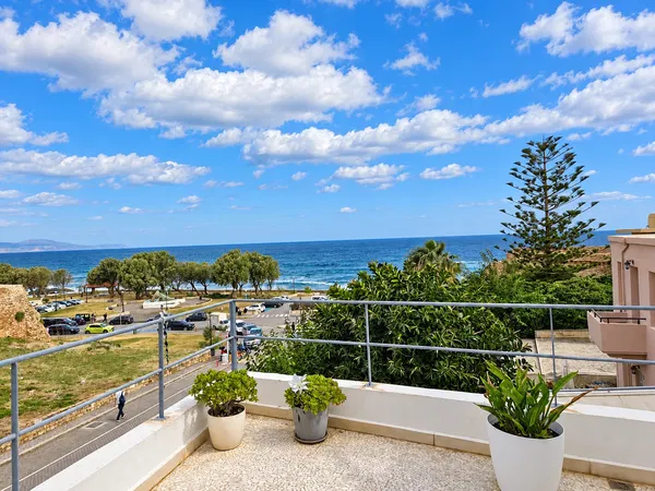 Two-Bedroom Sea-View Villa for Sale in Old Town, Chania — photo 2