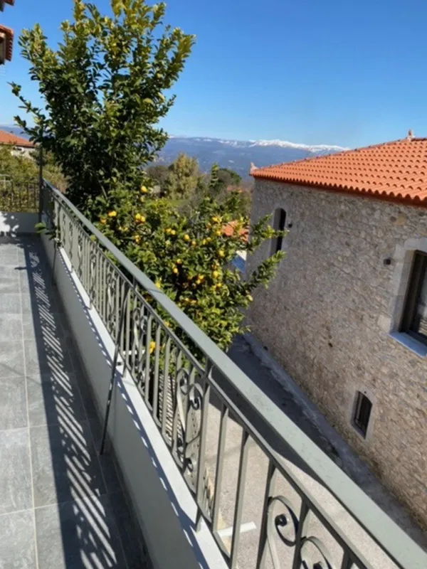 Contemporary 144 m² Villa with Four Bedrooms for Sale in Sparta, Lakonia — photo 2