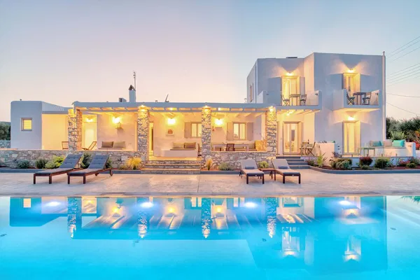 Newly Built 290 m² Villa with Six Bedrooms for Sale in Paros, Cyclades