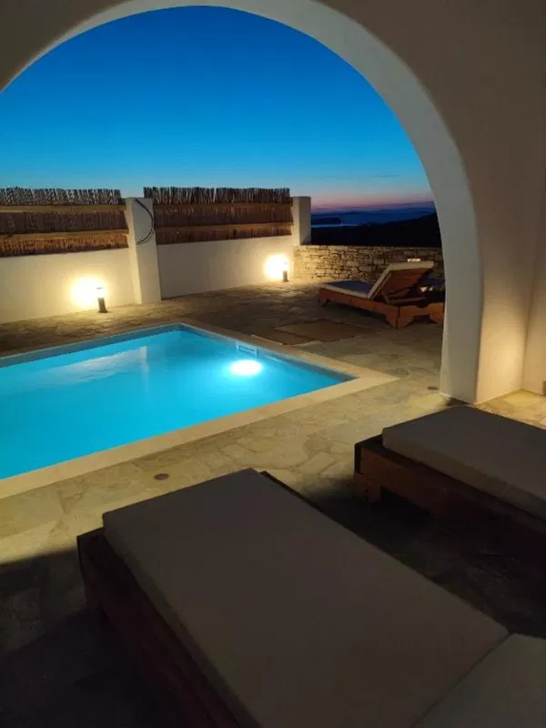 Sea View 353 m² Villa with Four Bedrooms for Sale in Naxos, Dodecanese Islands — photo 4