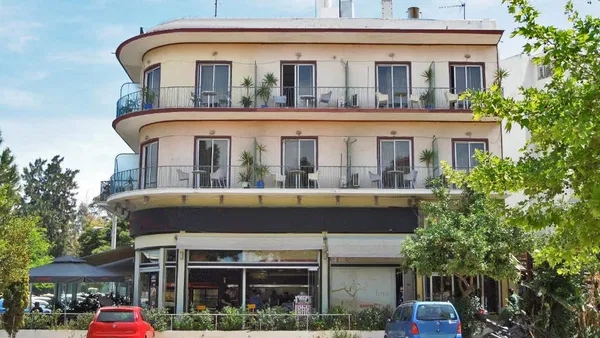 1100 m² Building for Sale in Voula, Athens Southern suburbs — photo 2
