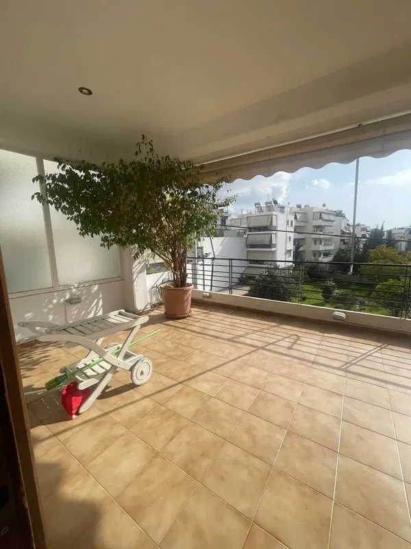 86 m² Three-Bedroom Apartment for Sale in Glyfada, Athens Southern suburbs