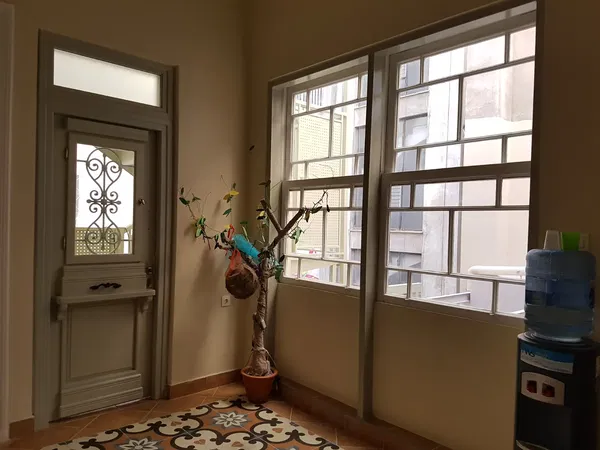 Five-Bedroom Renovated Villa for Sale in Piraeus, Piraeus Suburbs — photo 4