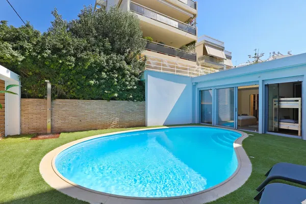 Three-Bedroom Apartment for Sale in Glyfada, Athens Southern suburbs with Alarm system — photo 2