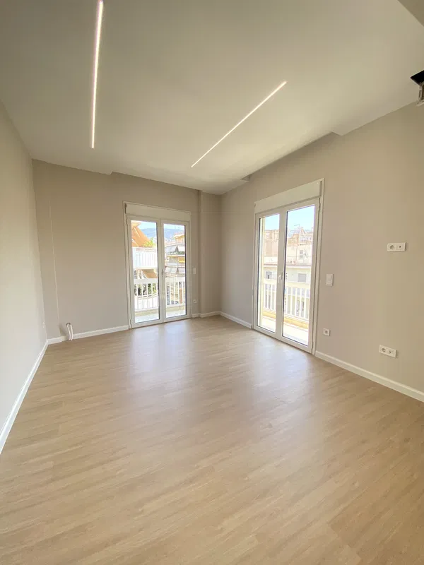 Renovated 77 m² Apartment with Two Bedrooms for Sale in Neos Kosmos, Athens Center — photo 5