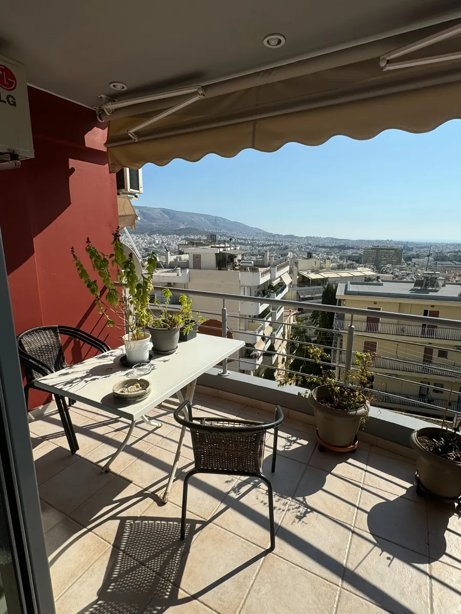 Renovated 80 m² Apartment with Two Bedrooms for Sale in Ampelokipoi, Athens Center